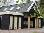 het nieuwe sanitair gebouw